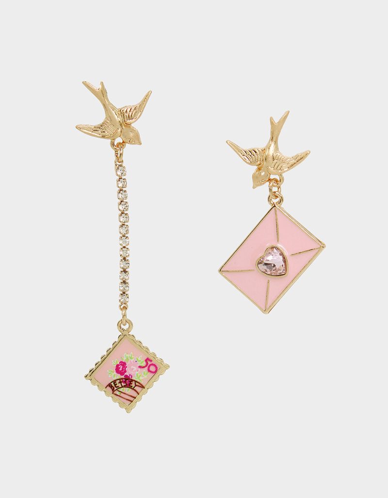 SWEETHEART SWOON DOVE ENVELOPE MISMATCH EARRINGS PINK - JEWELRY - Betsey Johnson