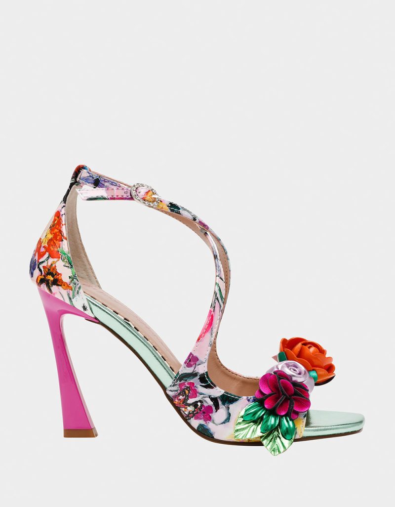 MIKAH PALE PINK FLORAL - SHOES - Betsey Johnson