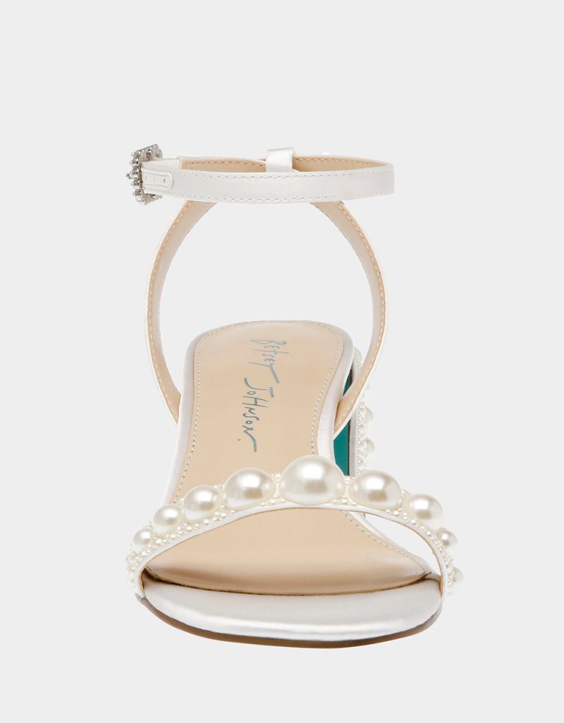 BETSEY JOHNSON SHOES SB TINA IVORY FRONT